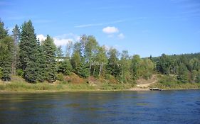 Chalet Au Bord Du St-Maurice